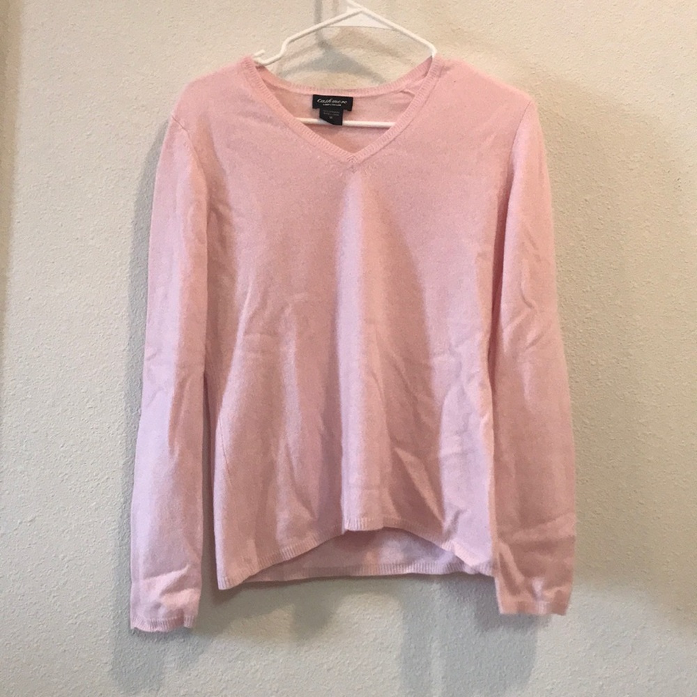 Lord and Taylor Size M pink cashmere sweater
